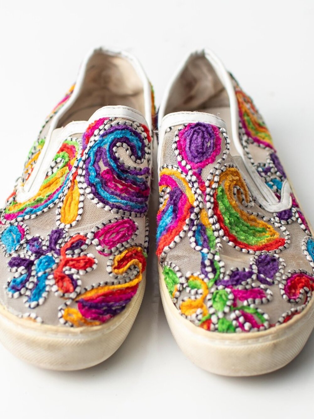 Dirty Laundry Mesh Floral Paisley Multicolored Embroidered Slip On Shoes Women 8